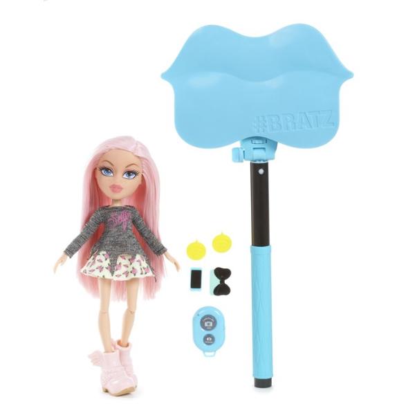 Bratz #Selfie Stick with Doll- Cloe